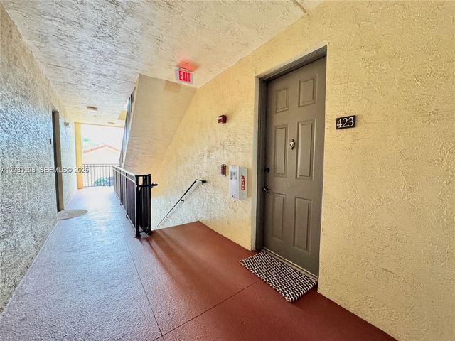 4700 SW 160th Ave 423, Miramar, FL 33027