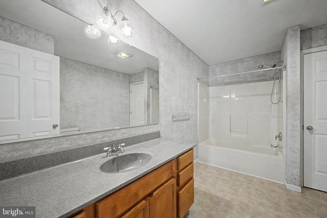 322 BROAD ST, Mays Landing, NJ 08330