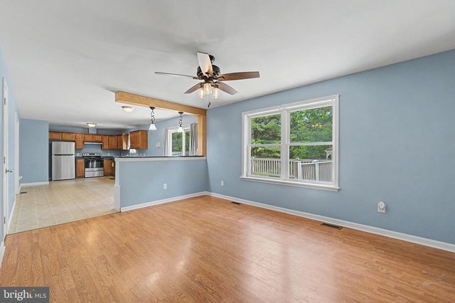 322 BROAD ST, Mays Landing, NJ 08330