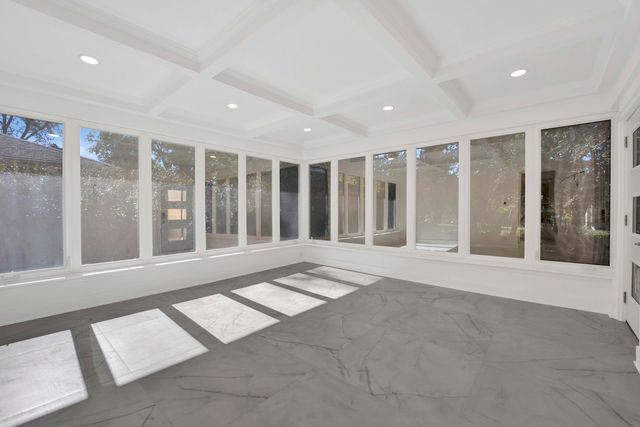 6444 N Knox Avenue, Lincolnwood, IL 60712