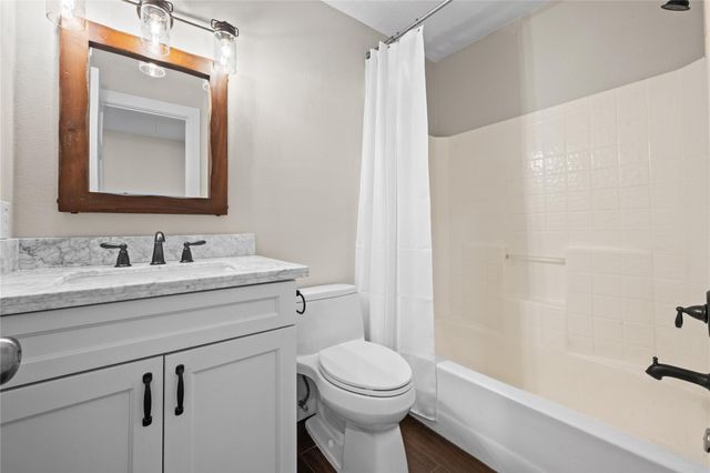 16887 Mammoth Springs Drive, Houston, TX 77095