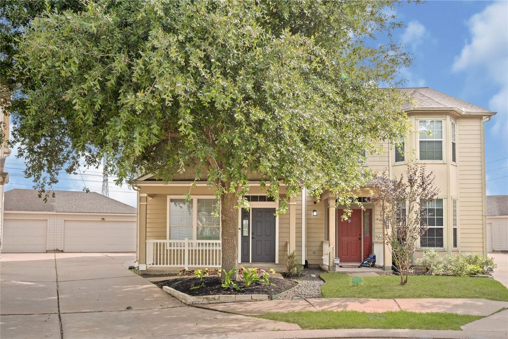 16887 Mammoth Springs Drive, Houston, TX 77095