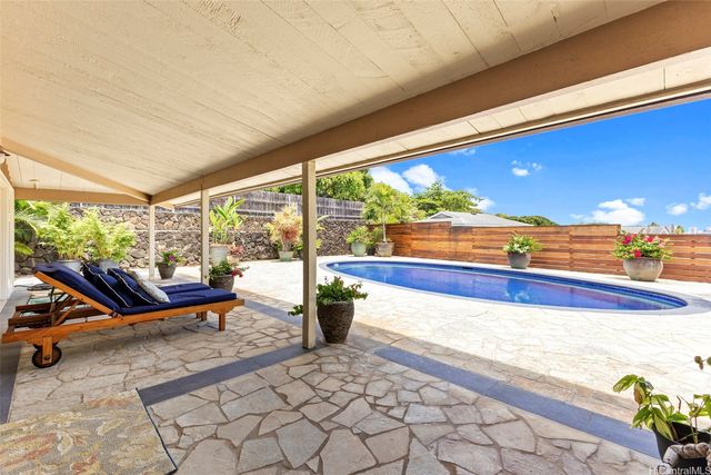 2055 Alihilani Place, Honolulu, HI 96822