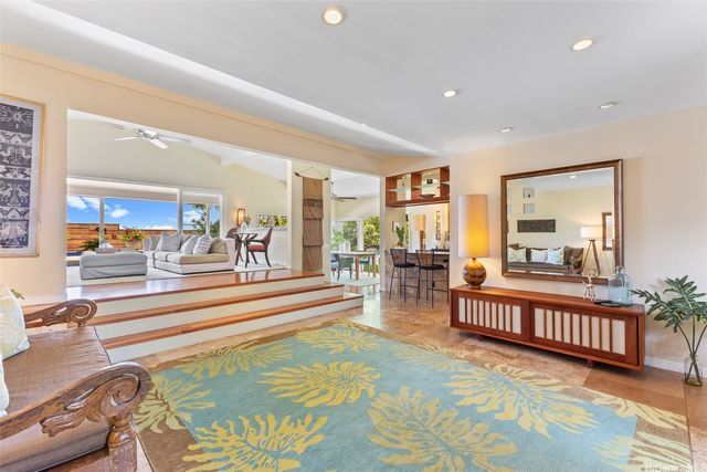 2055 Alihilani Place, Honolulu, HI 96822