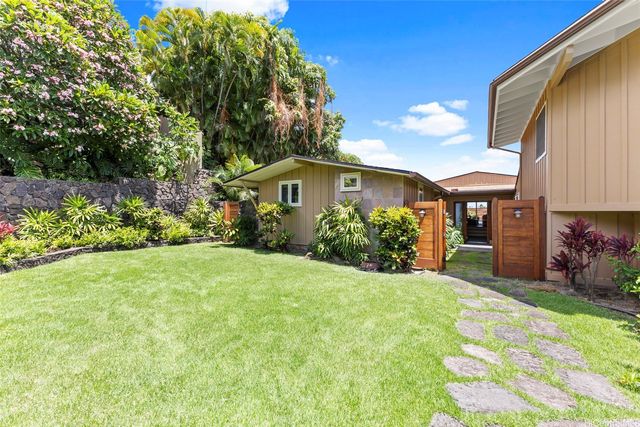 2055 Alihilani Place, Honolulu, HI 96822