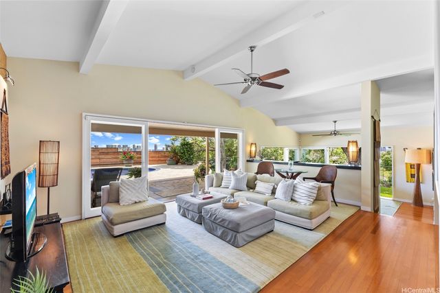 2055 Alihilani Place, Honolulu, HI 96822