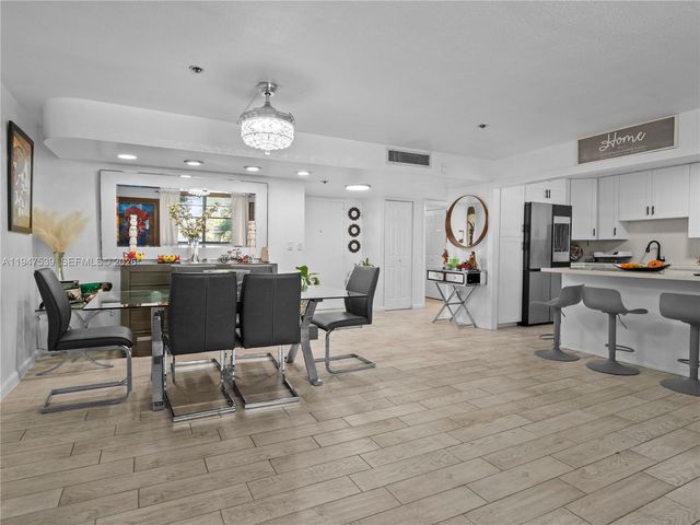 671 NE 195th St 329E, Miami, FL 33179