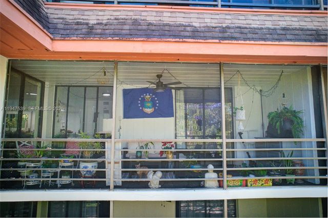 671 NE 195th St 329E, Miami, FL 33179