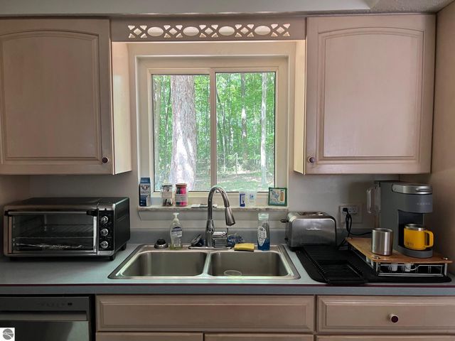 4463 W Grass Lake Road, Lake, MI 48632