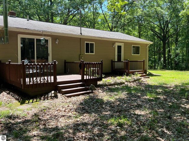 4463 W Grass Lake Road, Lake, MI 48632