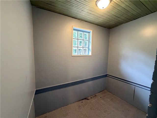 537 Thompson, Donora, PA 15033