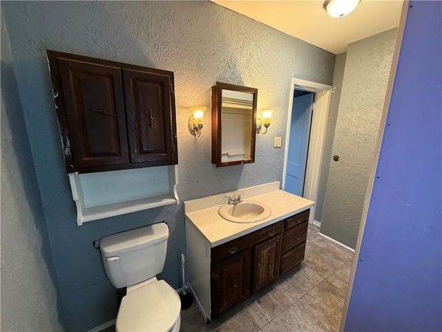 537 Thompson, Donora, PA 15033