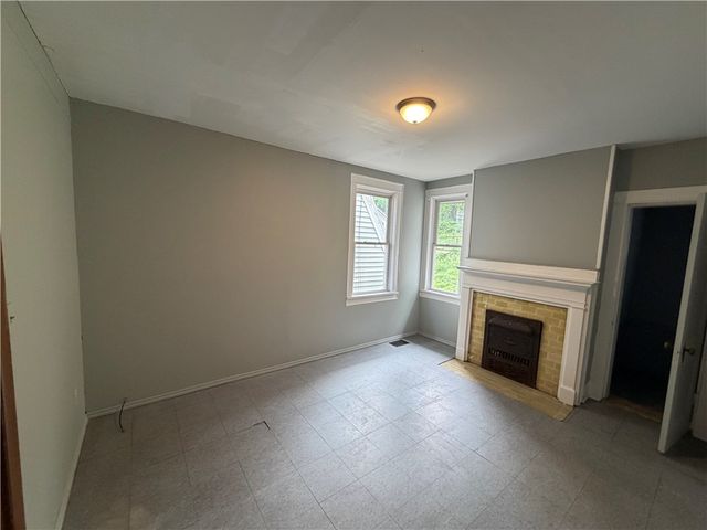 537 Thompson, Donora, PA 15033