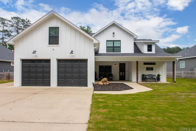 616 HIRAM Drive, Bauxite, AR 72011