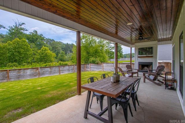 616 HIRAM Drive, Bauxite, AR 72011
