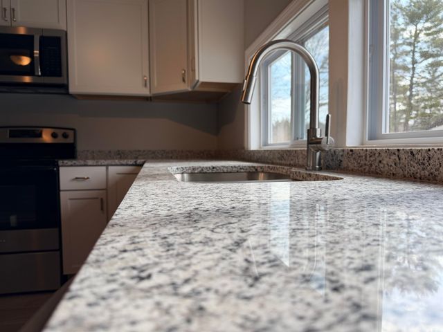 52 Crosswind Lane, Rochester, NH 03867