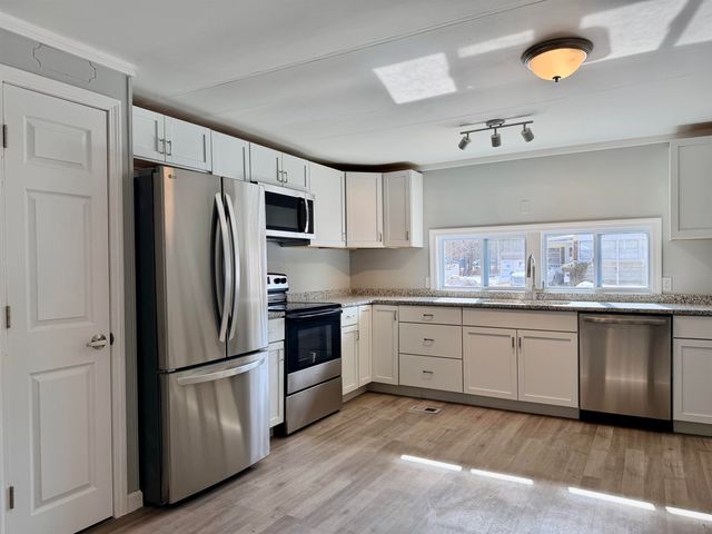 52 Crosswind Lane, Rochester, NH 03867