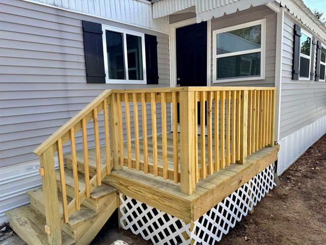 52 Crosswind Lane, Rochester, NH 03867