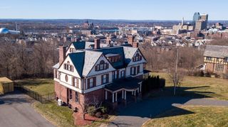 270 Maple St, Springfield, MA 01105