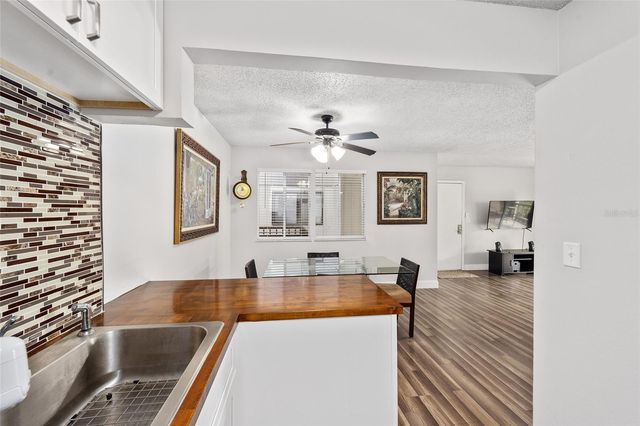 6519 W NEWBERRY ROAD 1210, Gainesville, FL 32605