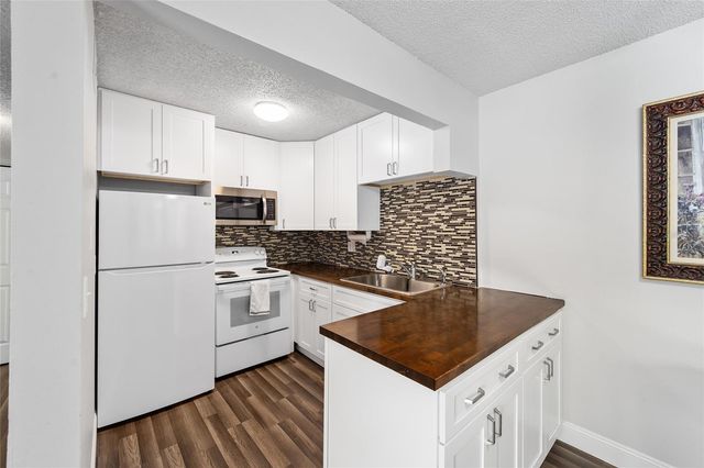 6519 W NEWBERRY ROAD 1210, Gainesville, FL 32605