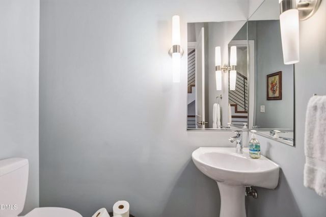 508 Jefferson Street 102, Raleigh, NC 27605