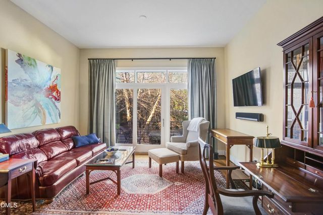 508 Jefferson Street 102, Raleigh, NC 27605