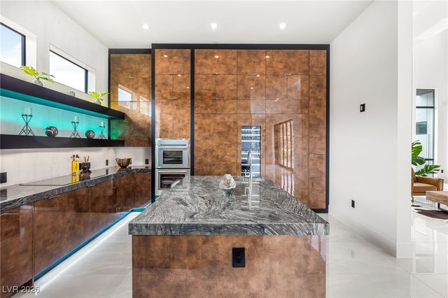 14 Sanctuary Peak Court, Henderson, NV 89012