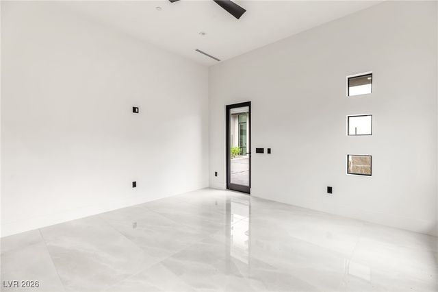 14 Sanctuary Peak Court, Henderson, NV 89012