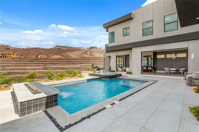 14 Sanctuary Peak Court, Henderson, NV 89012