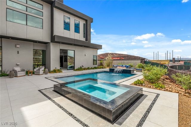 14 Sanctuary Peak Court, Henderson, NV 89012