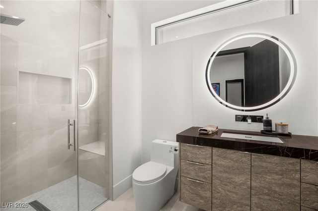 14 Sanctuary Peak Court, Henderson, NV 89012