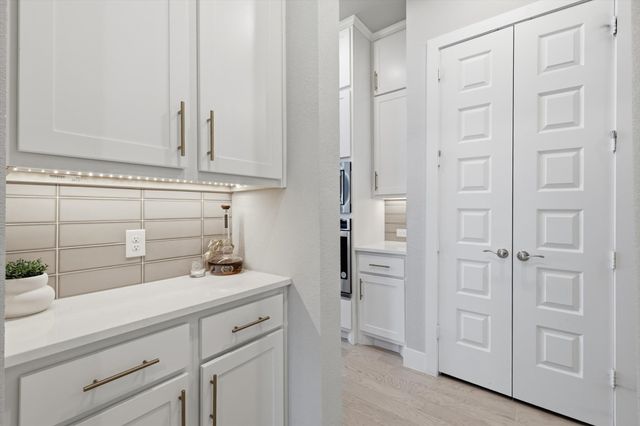191 Stirling Drive, Argyle, TX 76226
