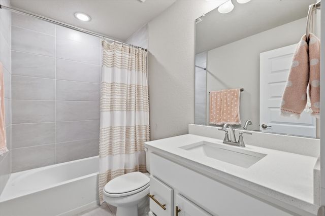 191 Stirling Drive, Argyle, TX 76226
