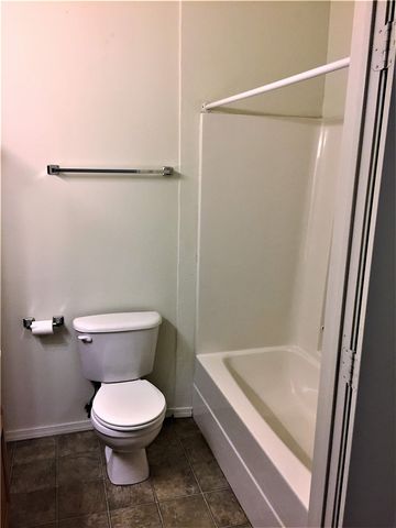 1766 N Gregg Avenue 5, Fayetteville, AR 72703