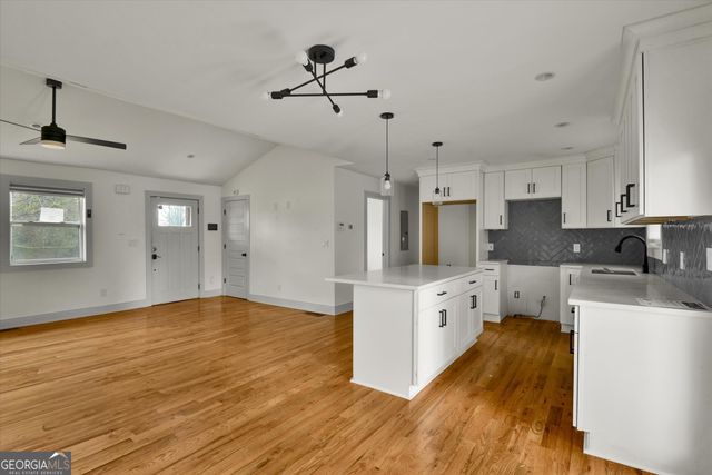 3859 N Camp Creek Parkway SW, Atlanta, GA 30331