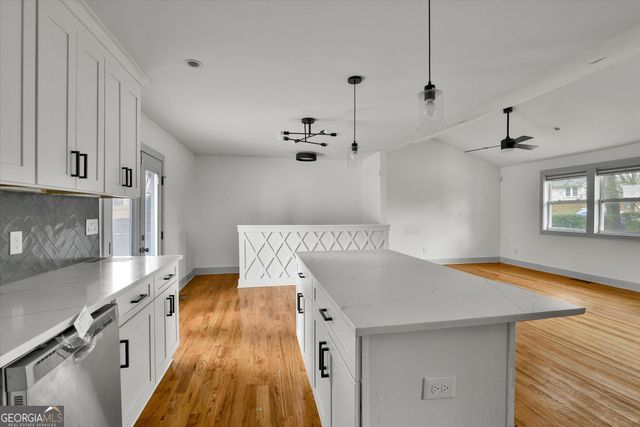 3859 N Camp Creek Parkway SW, Atlanta, GA 30331