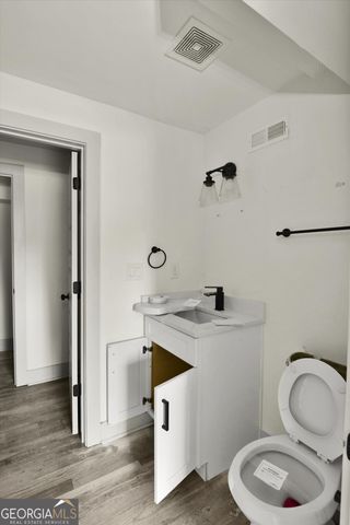 3859 N Camp Creek Parkway SW, Atlanta, GA 30331