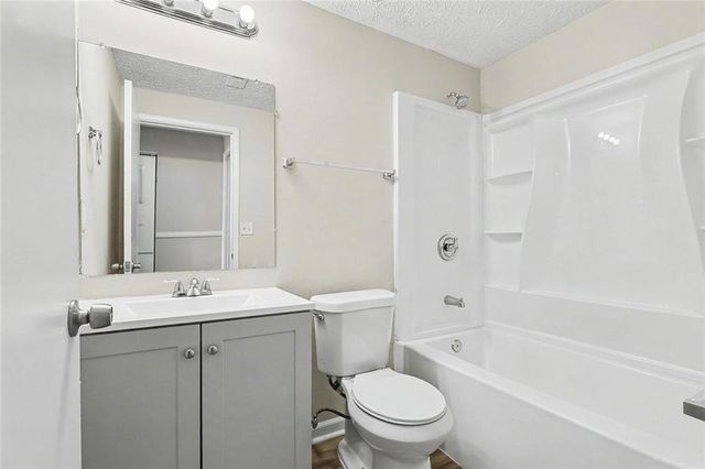 2196 Scarbrough Drive, Stone Mountain, GA 30088