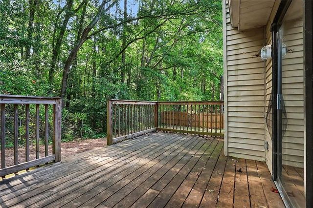 2196 Scarbrough Drive, Stone Mountain, GA 30088