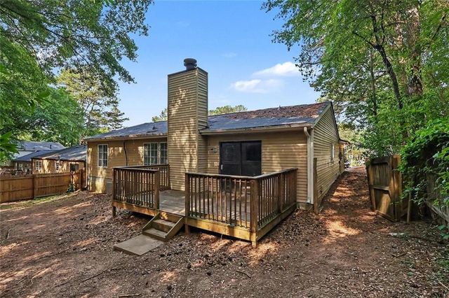 2196 Scarbrough Drive, Stone Mountain, GA 30088