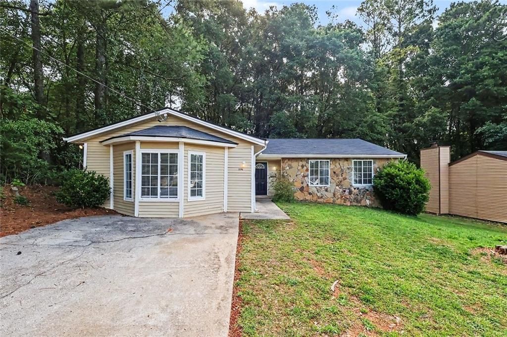 2196 Scarbrough Drive, Stone Mountain, GA 30088