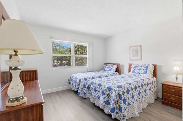 7701 STARKEY ROAD 412, Seminole, FL 33777