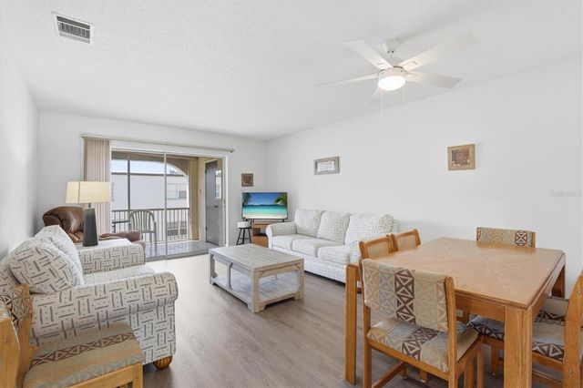 7701 STARKEY ROAD 412, Seminole, FL 33777