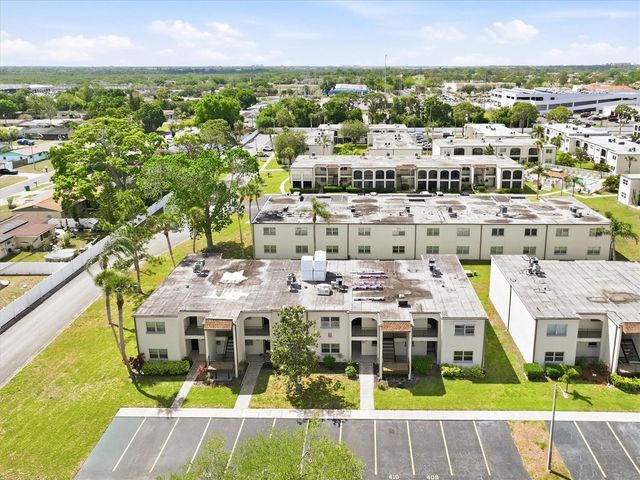 7701 STARKEY ROAD 412, Seminole, FL 33777