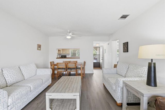 7701 STARKEY ROAD 412, Seminole, FL 33777