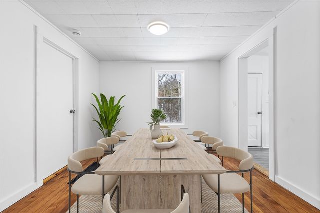 597 Mendon Rd, Northbridge, MA 01534