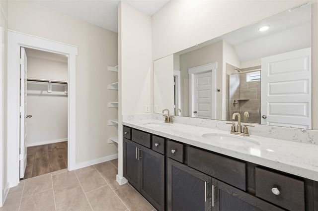 213 Cross Gable Lane, Dayton, TX 77535