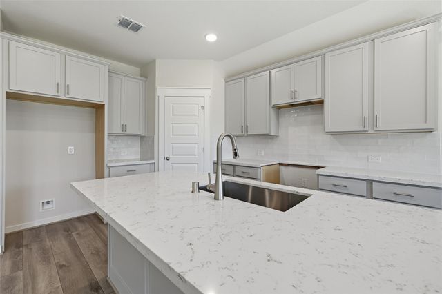 213 Cross Gable Lane, Dayton, TX 77535