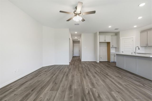 213 Cross Gable Lane, Dayton, TX 77535